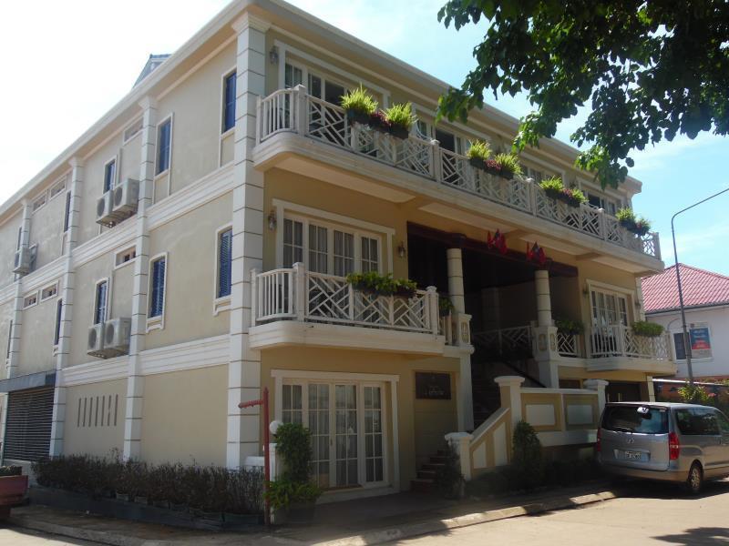 Le Bouton D'Or Boutique Hotel Thakhek Zewnętrze zdjęcie
